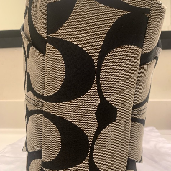 Coach Signature Brooke Shoulder Handbag Purse  14473M Black Ivory - Picture 3 of 16